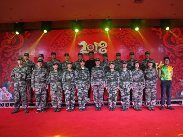 歡歌笑語，辭舊迎新，裕華鋼鐵文工團(tuán)參加市民政系統(tǒng)賀新春聯(lián)歡會(huì)